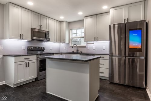 117 Tinker Trl, Greenfield, IN, 46140-2932 | Card Image