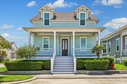 13 Sunrise Row, Galveston, TX, 77554-2401 | Card Image
