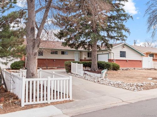 418 S Wheeling Way, Aurora, CO, 80012-2451 | Card Image