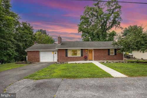 1025 Highspire Rd, HARRISBURG, PA, 17111-2328 | Card Image