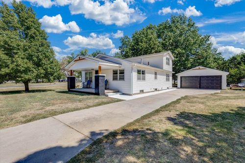 100 Matson Ave., Kechi, KS, 67067 | Card Image