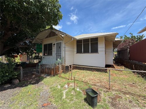 3224 Mooheau Avenue, Honolulu, HI, 96816 | Card Image