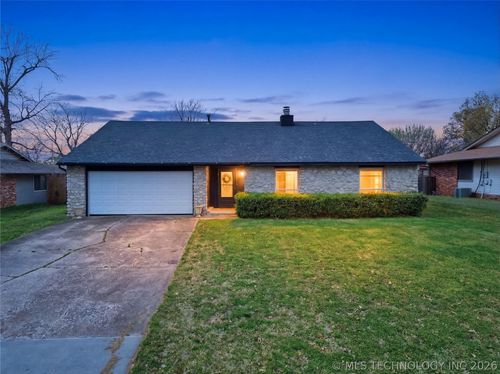 4330 S Lakewood Ave, Tulsa, OK, 74135-6538 | Card Image