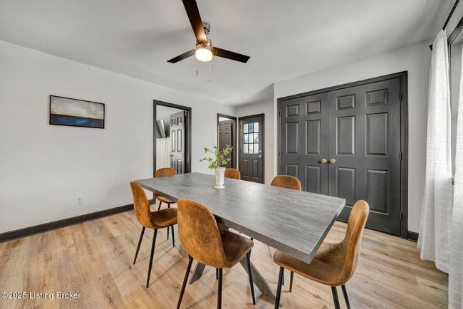 eat in kitchen 1st floor laundry | Image 48