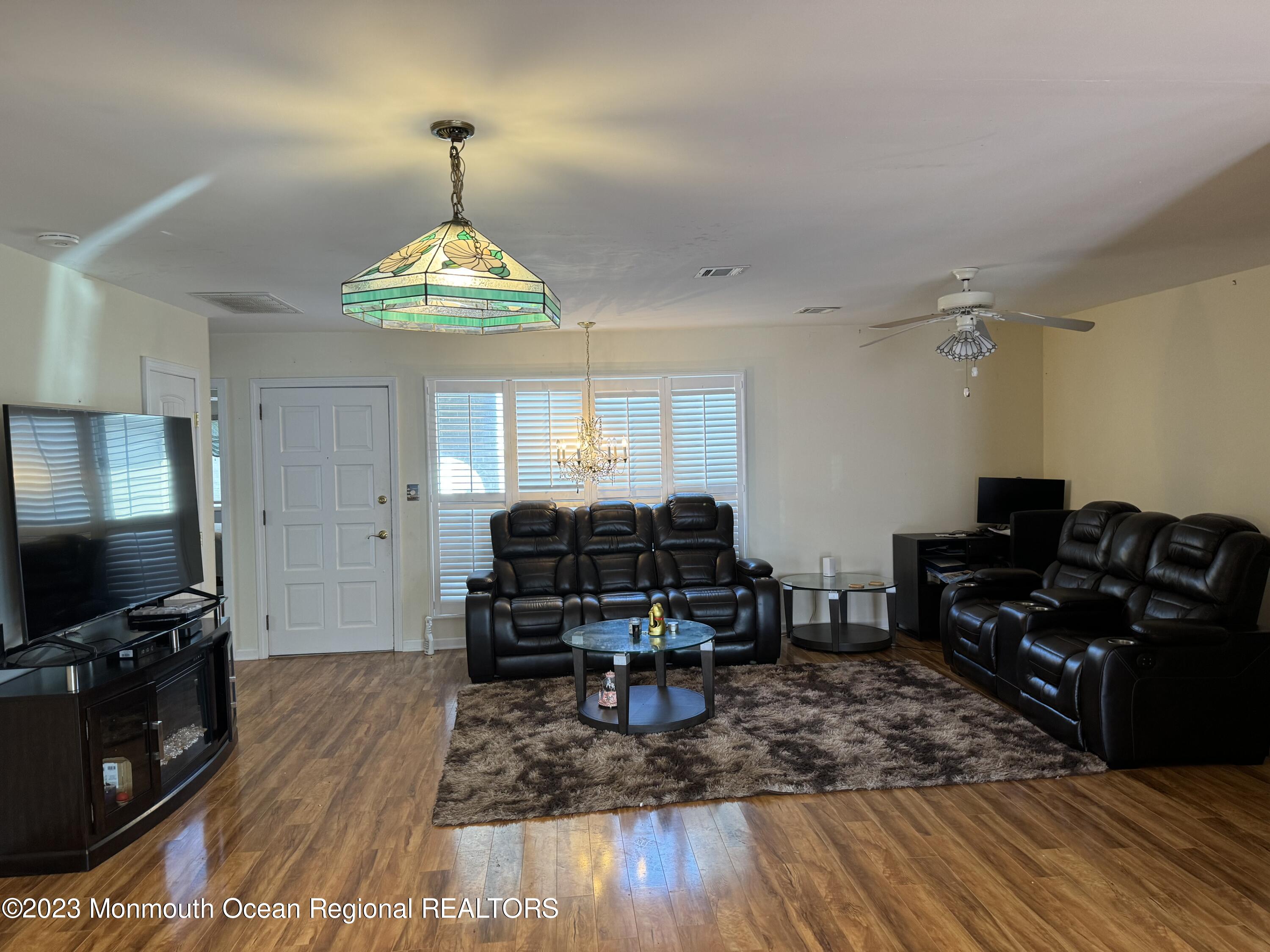 Residential Lease in Toms River 2