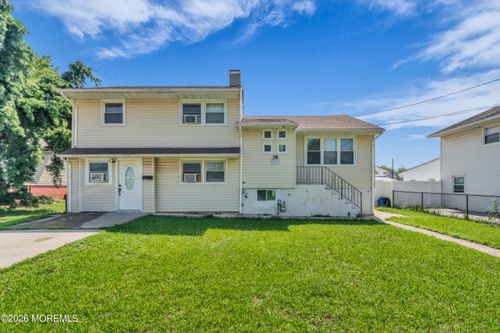 38 Jackson Ave, Carteret, NJ, 07008-1644 | Card Image