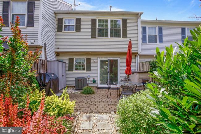 894 Smartts Ln Ne, Townhouse with 3 bedrooms, 3 bathrooms and null parking in LEESBURG VA | Image 20