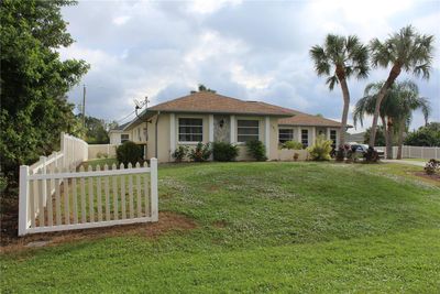 161 Altoona Street Nw, House other with 3 bedrooms, 2 bathrooms and null parking in Port Charlotte FL | Image 3