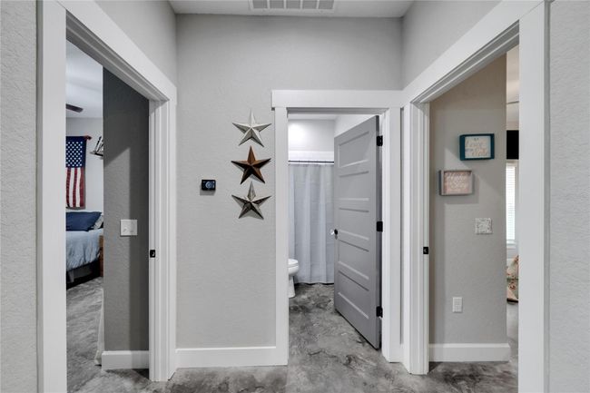 9017 County Line Rd, House other with 3 bedrooms, 3 bathrooms and null parking in LITHIA FL | Image 13