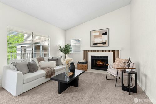 d-4409 216th St Sw, Mountlake Terrace, WA, 98043-5934 | Card Image