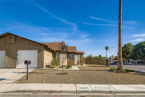 5794 Sea Breeze Ave, Las Vegas, NV, 89110-4960 | Card Image