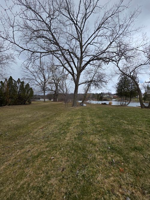 641 Dunleavy Drive, Highland, MI, 48356 | Card Image