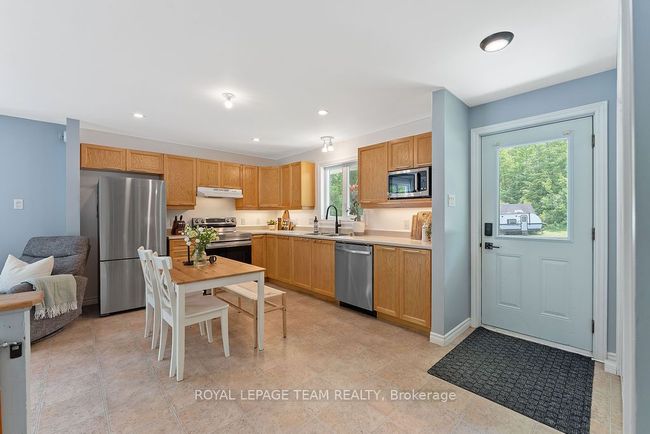 2442 White Lake Rd, House other with 3 bedrooms, 1 bathrooms and 10 parking in Arnprior ON | Image 8