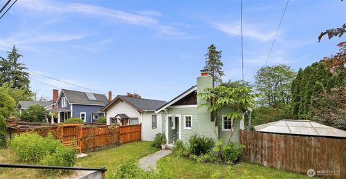 5615 S 2nd Ave, Everett, WA, 98203-4151 | Card Image