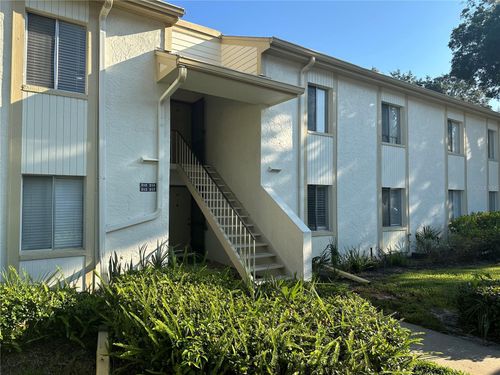 207 Palmetto Ct, OLDSMAR, FL, 34677-2148 | Card Image