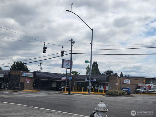 522-516 S 38th St, Tacoma, WA, 98418-6714 | Card Image