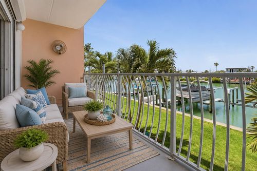 12482 Capri Cir N, TREASURE ISLAND, FL, 33706-4966 | Card Image
