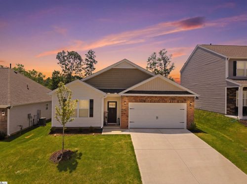 613 Bridges Rd, Simpsonville, SC, 29681 | Card Image