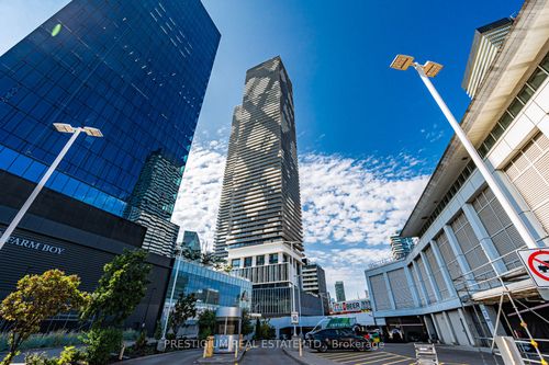 6811-138 Downes St, Toronto, ON, M5E0E4 | Card Image