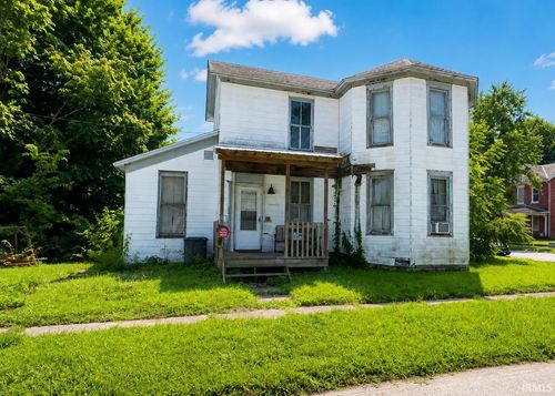 327 W 9th St, Connersville, IN, 47331-1641 | Card Image