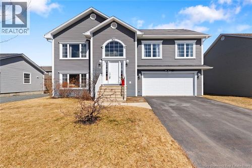 56 Glennorth St, Fredericton, NB, E3G0A6 | Card Image