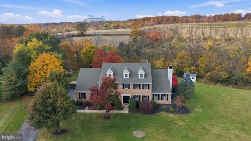 3940 Fountain Cir, FOUNTAINVILLE, PA, 18923-9641 | Card Image