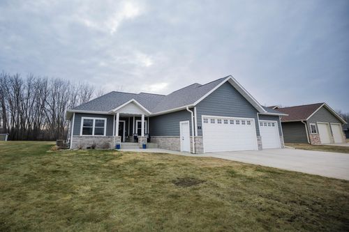 7 Rileys River Rd, Morris, MN, 56267-5389 | Card Image
