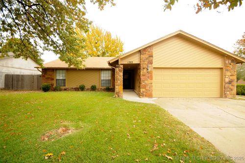 1703 Aster Pl, Broken Arrow, OK, 74012-1308 | Card Image