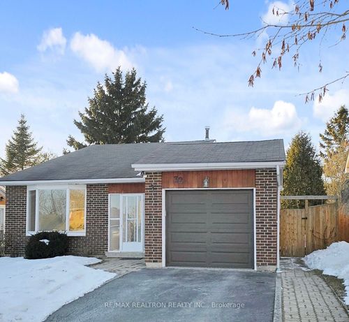 32 Panter Cres, Ajax, ON, L1S3T5 | Card Image