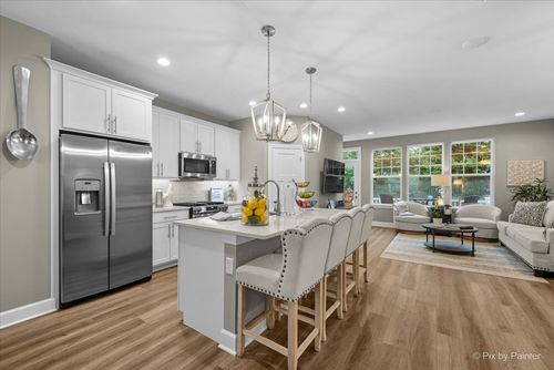 2-3-124 E Main St, Cary, IL, 60013-2206 | Card Image