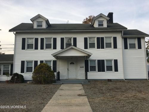 2-305 Church St, Lakehurst, NJ, 08733-2944 | Card Image