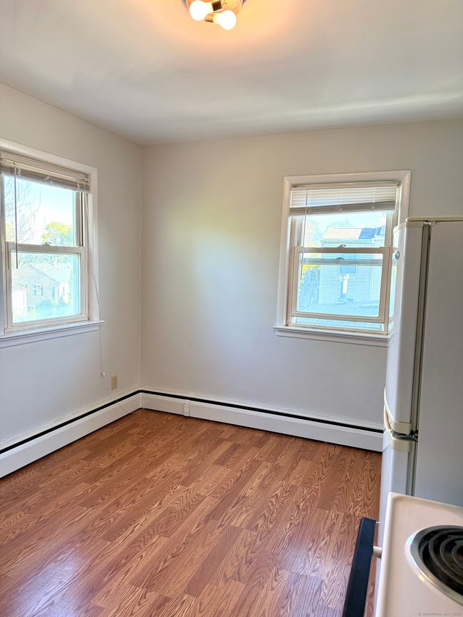APT-2 - 10 Fairview Ave, Home with 1 bedrooms, 1 bathrooms and 1 parking in Norwalk CT | Image 7