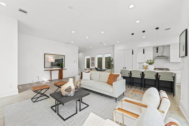 1843 Wycliffe Dr, House other with 3 bedrooms, 4 bathrooms and 2 parking in Houston TX | Image 15