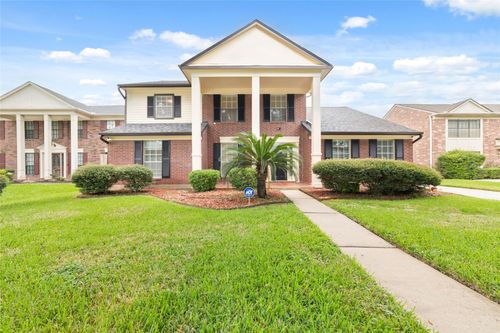 3315 N Sutton Sq, Stafford, TX, 77477-4722 | Card Image