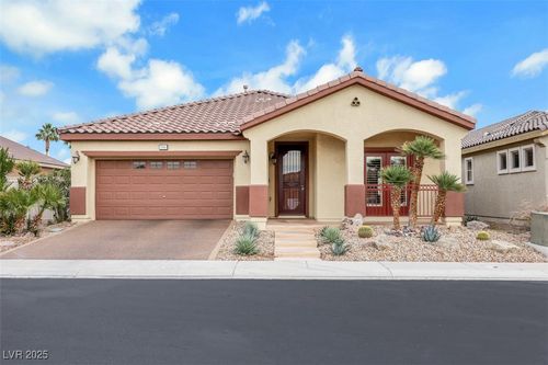 5816 Hannah Brook St, North Las Vegas, NV, 89081-5214 | Card Image