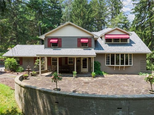 114 Sunrise Ln, Ligonier, PA, 15658-1192 | Card Image
