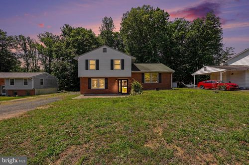 17 Willow Ln, STAFFORD, VA, 22554-7110 | Card Image