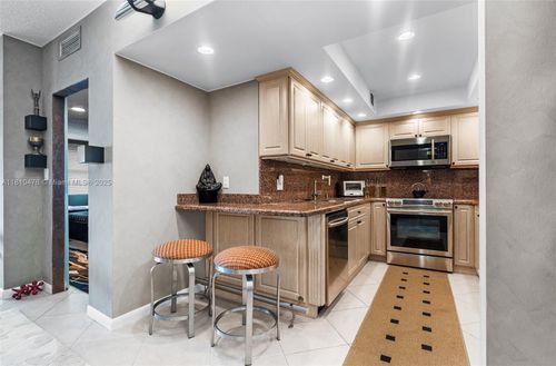 apt-17d-1985 S Ocean Dr, Hallandale Beach, FL, 33009-5990 | Card Image