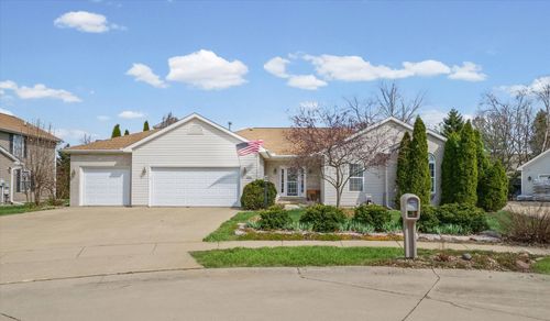 3004 Countrybend Ln, Champaign, IL, 61822-6167 | Card Image