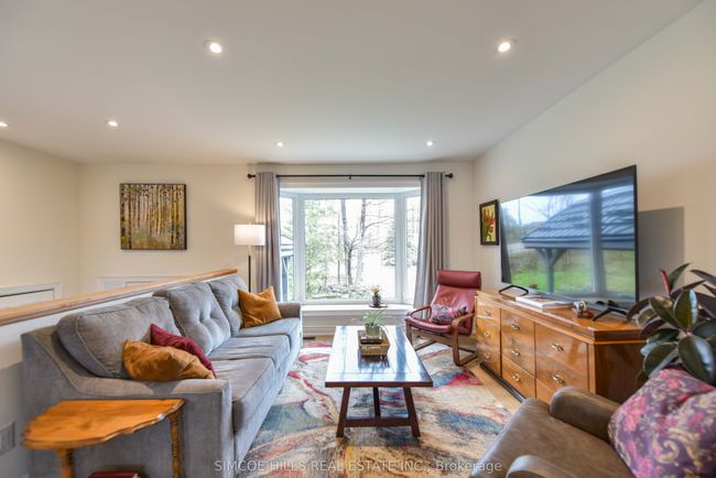 4329 Forest Wood Dr, House other with 4 bedrooms, 3 bathrooms and 6 parking in Severn ON | Image 13