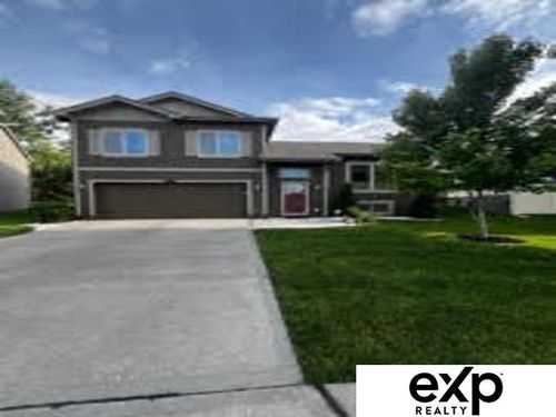 9215 Summit Drive, Omaha, NE, 68122 | Card Image