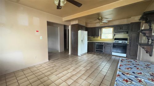 211 4th Ave, West Babylon, NY, 11704-3545 | Card Image