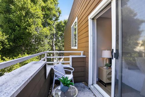 313-2901 Macarthur Boulevard, Oakland, CA, 94602 | Card Image