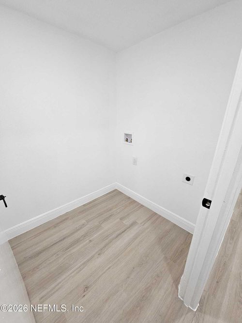 621 Milwaukee Ave, ORANGE PARK, FL, 32073-5432 | Card Image