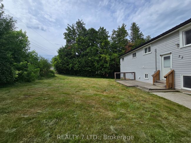 22 Lawrence St N, House other with 4 bedrooms, 2 bathrooms and null parking in Peterborough ON | Image 7