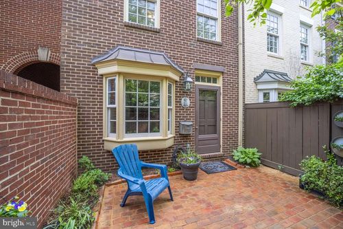 606 Pendleton St, ALEXANDRIA, VA, 22314-1901 | Card Image