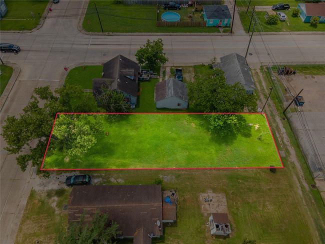 1026 W 4 Th St, Home with 0 bedrooms, 0 bathrooms and null parking in Freeport TX | Image 4