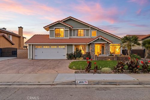 4621 Brisa Dr, Palmdale, CA, 93551-1118 | Card Image