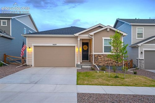 5689 Mammoth Ln, Colorado Springs, CO, 80927-4253 | Card Image