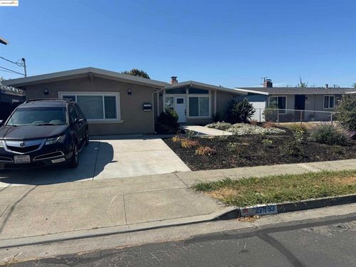 27493 Orlando Ave, Hayward, CA, 94545-4748 | Card Image